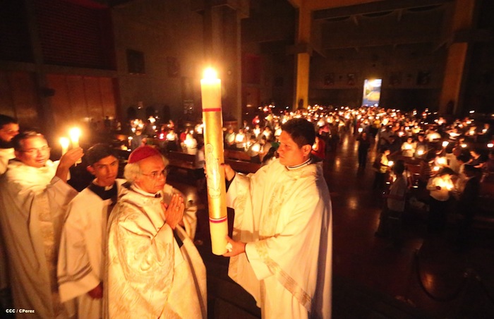 Misa Pascual en Catedral de Managua