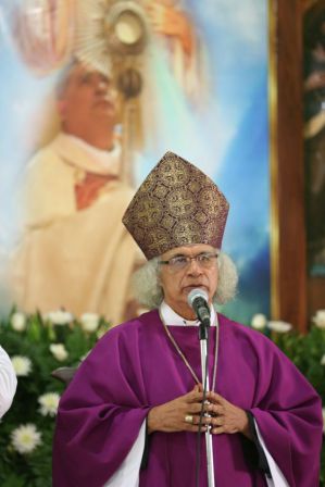 Ofician misa por el V Aniversario de la partida hacia la eternidad del padre Pupiro