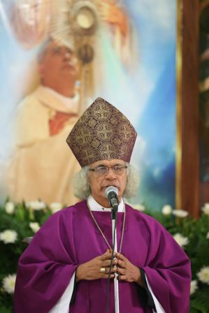 Ofician misa por el V Aniversario de la partida hacia la eternidad del padre Pupiro