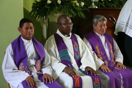 Ofician misa por el V Aniversario de la partida hacia la eternidad del padre Pupiro