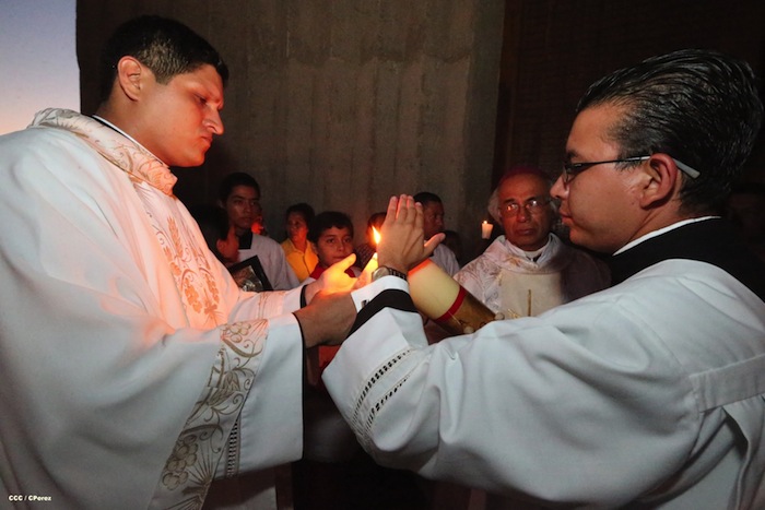 Misa Pascual en Catedral de Managua