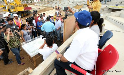 Recorrido por avances del Nuevo Estadio Nacional