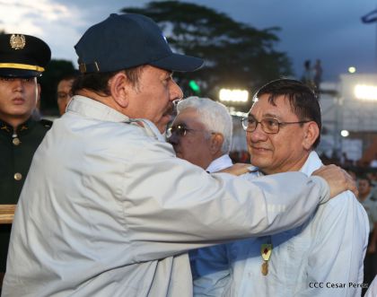 Daniel y Rosario conmemoran 49 aniversario de Pancasán y 37 aniversario del Cuerpo Médico Militar
