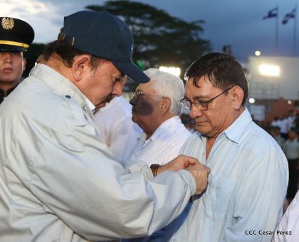 Daniel y Rosario conmemoran 49 aniversario de Pancasán y 37 aniversario del Cuerpo Médico Militar