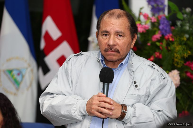 Entregan Medalla “Presidente de la República” a maestros eméritos y a los mejores maestros y estudiantes de Nicaragua