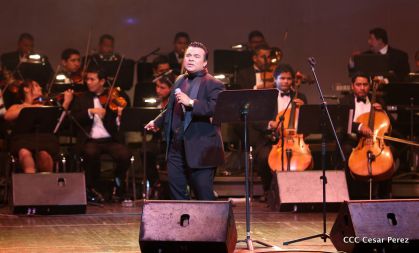 Homenaje a Juan Gabriel en el Teatro Nacional Rubén Darío