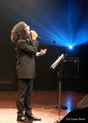 Homenaje a Juan Gabriel en el Teatro Nacional Rubén Darío