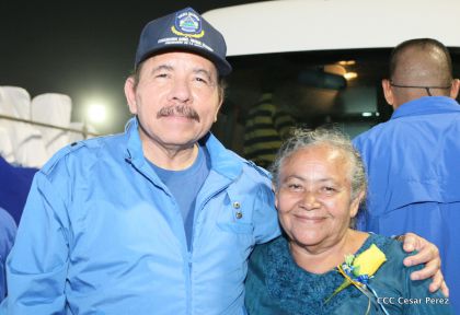 Daniel y Rosario presiden Acto del 37 Aniversario de la Policía Nacional