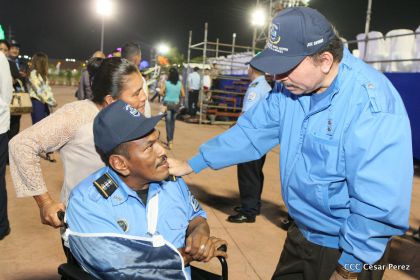 Daniel y Rosario presiden Acto del 37 Aniversario de la Policía Nacional
