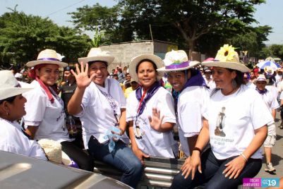 Miles de promesantes acompañan a Santo Domingo de Abajo