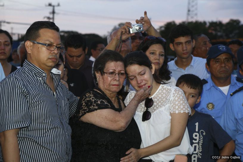Compañero René Núñez recibido con honores en Peñas Blancas