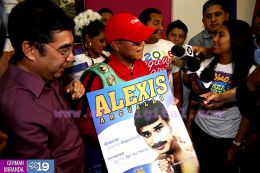 Nicaragua recibe a su Tetracampeón: Román "Chocolatito" González