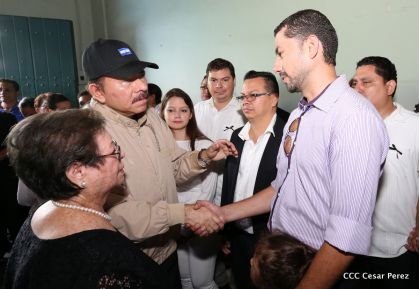 Comandante Daniel participa en honras fúnebres del compañero René Nuñez en León