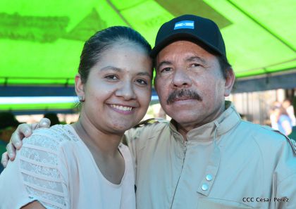 Comandante Daniel participa en honras fúnebres del compañero René Nuñez en León
