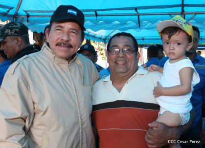 Comandante Daniel participa en honras fúnebres del compañero René Nuñez en León