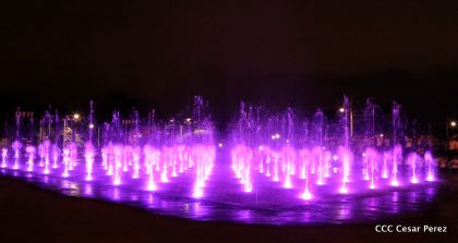 Daniel y Rosario reciben Antorcha de la Libertad y la Unidad Centroamericana