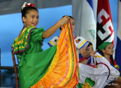 Más Fotos del Desfile Patrio en la Avenida de Bolívar a Chávez