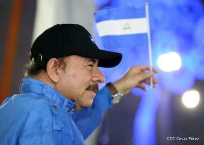 Más Fotos del Desfile Patrio en la Avenida de Bolívar a Chávez