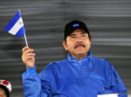 Más Fotos del Desfile Patrio en la Avenida de Bolívar a Chávez