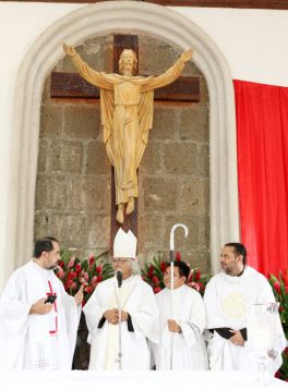 Eucaristía del Cardenal Leopoldo Brenes en Dolores, Carazo