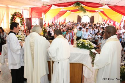 Celebran a Virgen de La Merced en Mateare