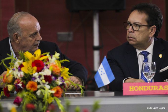 Presidente Daniel se reúne con el PARLACEN