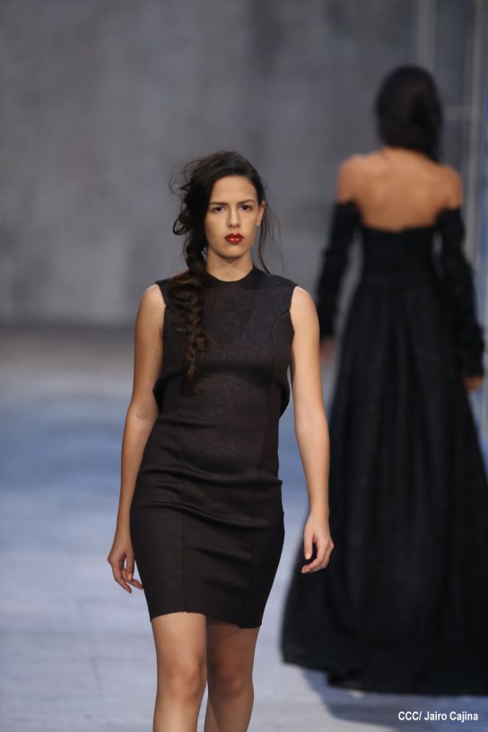 Segunda noche de pasarela en Nicaragua Diseña