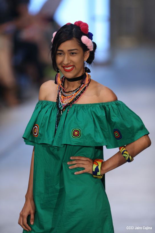 Segunda noche de pasarela en Nicaragua Diseña