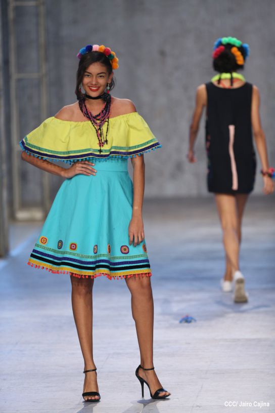 Segunda noche de pasarela en Nicaragua Diseña