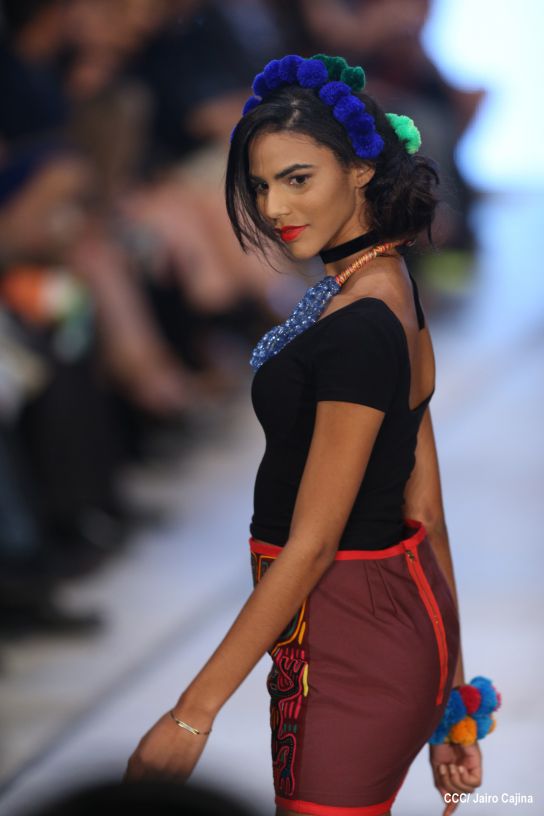 Segunda noche de pasarela en Nicaragua Diseña