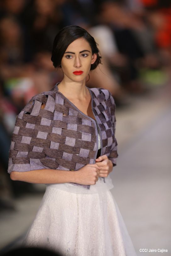 Segunda noche de pasarela en Nicaragua Diseña