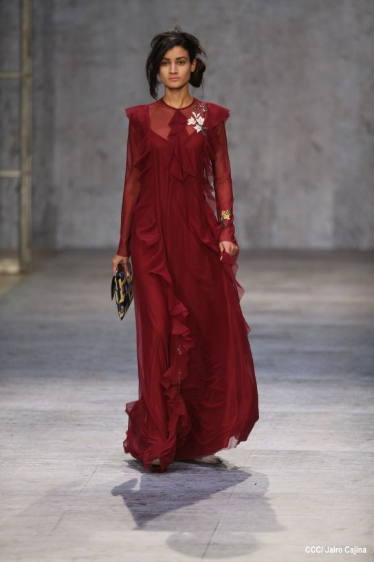 Segunda noche de pasarela en Nicaragua Diseña