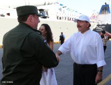 Daniel y Rosario despiden a tripulación de Buque Ruso "Moskva"