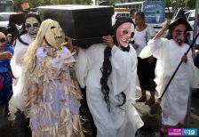 Desfiles escolares en Avenida Bolívar