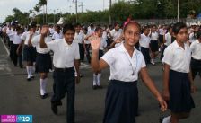 Desfiles escolares en Avenida Bolívar