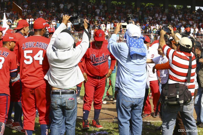Dantos ganan Final del Pomares 2016