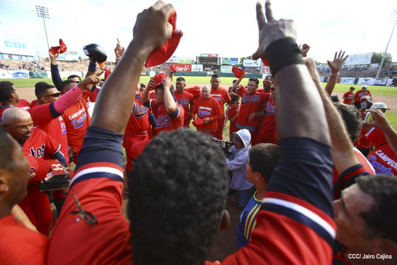 Dantos ganan Final del Pomares 2016
