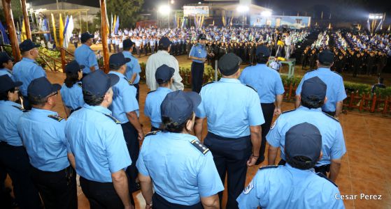Presidente Daniel entrega nuevas unidades de transporte a la Policía Nacional para fortalecer la Seguridad de las Familias Nicaragüenses
