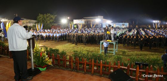 Presidente Daniel entrega nuevas unidades de transporte a la Policía Nacional para fortalecer la Seguridad de las Familias Nicaragüenses