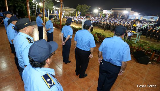Presidente Daniel entrega nuevas unidades de transporte a la Policía Nacional para fortalecer la Seguridad de las Familias Nicaragüenses