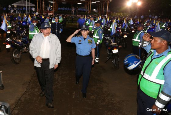 Presidente Daniel entrega nuevas unidades de transporte a la Policía Nacional para fortalecer la Seguridad de las Familias Nicaragüenses