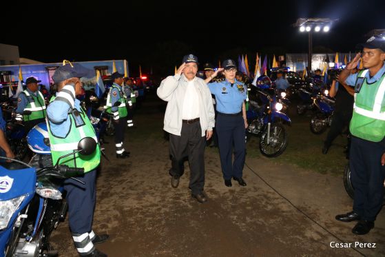Presidente Daniel entrega nuevas unidades de transporte a la Policía Nacional para fortalecer la Seguridad de las Familias Nicaragüenses