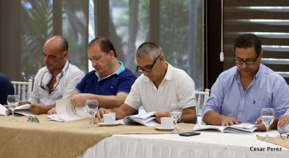 Autoridades nicaragüenses se reúnen con invitados y expertos electorales
