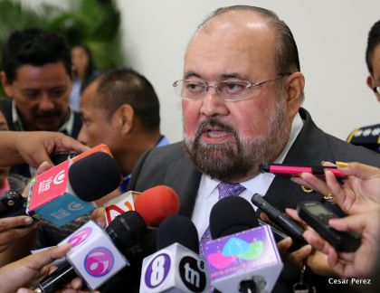 Autoridades nicaragüenses se reúnen con invitados y expertos electorales