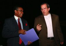 Arriban a Managua Canciller y Ministro del Interior de Ecuador