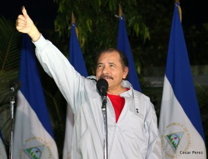 Daniel y Rosario ejercen su derecho al voto