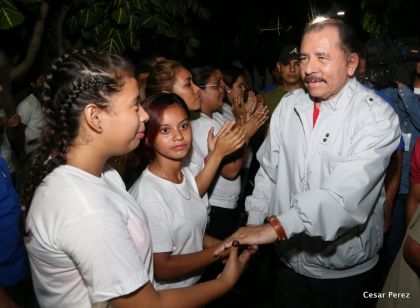 Daniel y Rosario ejercen su derecho al voto