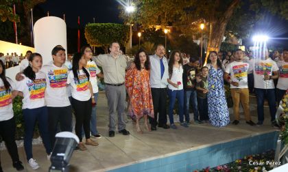 Daniel y Rosario conmemoran el 40 Aniversario del Tránsito a la Inmortalidad del Comandante Carlos Fonseca