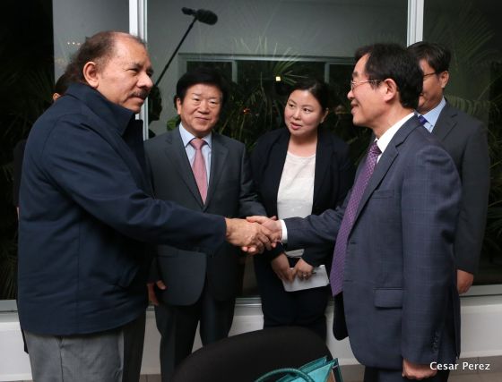 Presidente Daniel se reúne con el Vicepresidente de la Asamblea Nacional de Corea, Sr. Byeong-Seung Park