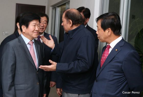 Presidente Daniel se reúne con el Vicepresidente de la Asamblea Nacional de Corea, Sr. Byeong-Seung Park